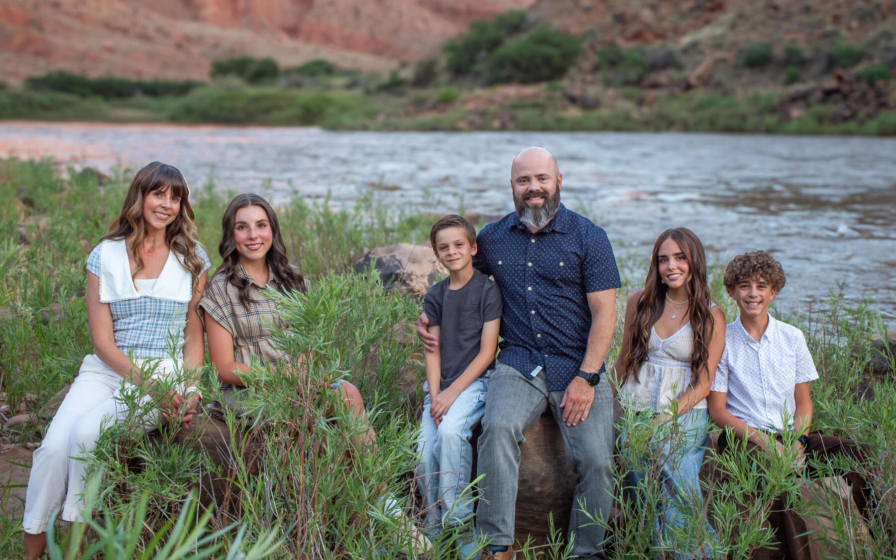 lifestyle photography landscape, adventure, newborn, family, maternity, birth, business, pet, portrait